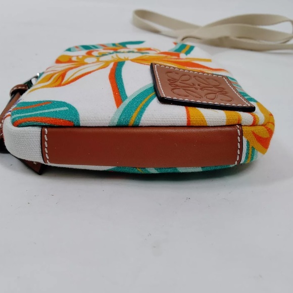 Loewe Paula’s Ibiza Rare floral shoulder cross body bag canvas & Leather - Picture 6 of 8